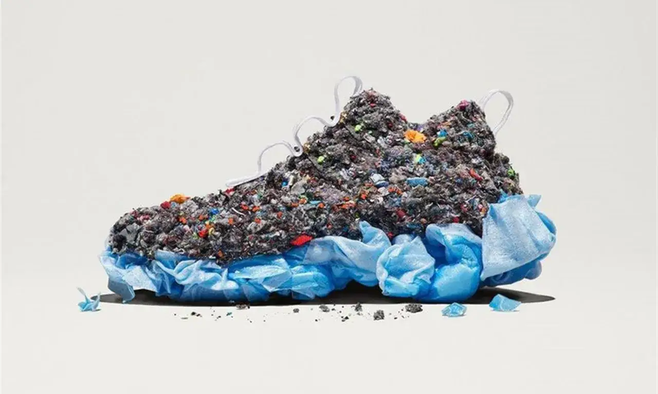 En sko gjord av återvunnet material, en del av Nike Move to Zero-initiativet.