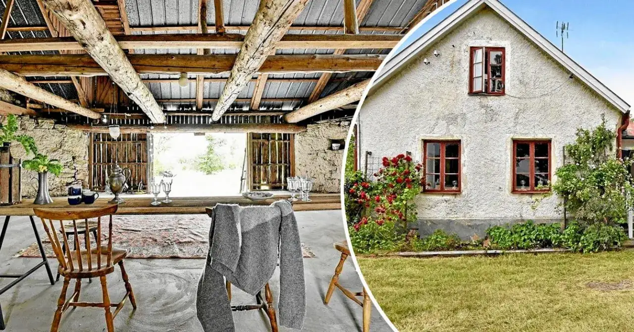 Rustik ladugård med matbord och ett charmigt hus med rosor, kanske ett framtida projekt för Alex Schulman på Gotland.
