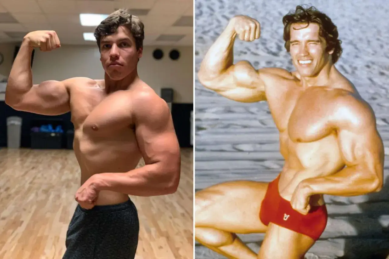Joseph Baena visar upp sina muskler, likt Arnold Schwarzenegger på stranden.